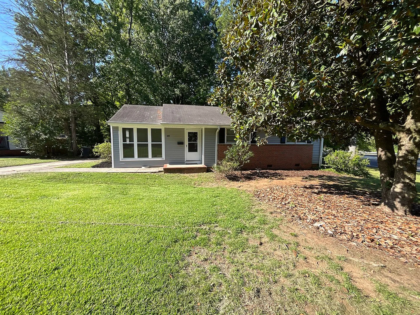 Super Convenient 3 Bdrm 1.5 Bth! Newly Renovated! Fresh Paint, Lighting, Flooring Throughout! — Photo 1