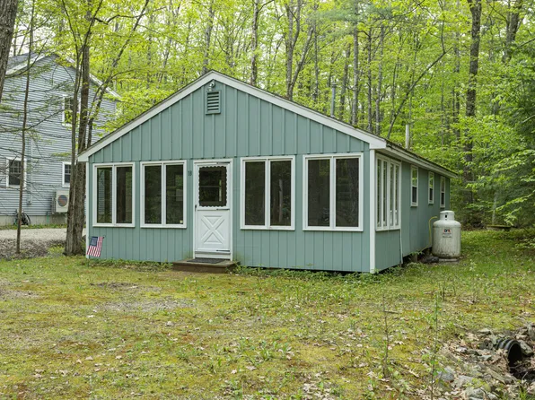18 Julian Street, Sebago, ME 04029
