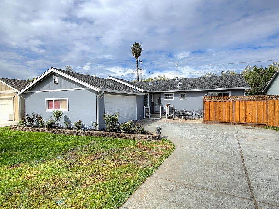 1st image of 669 Hamann Dr