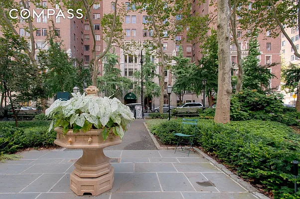 Sold by Compass | media 19