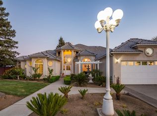 5393 E American Ave, Fresno, CA 93725