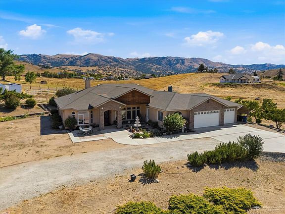 4th image of 20475 Pinon Canyon Dr