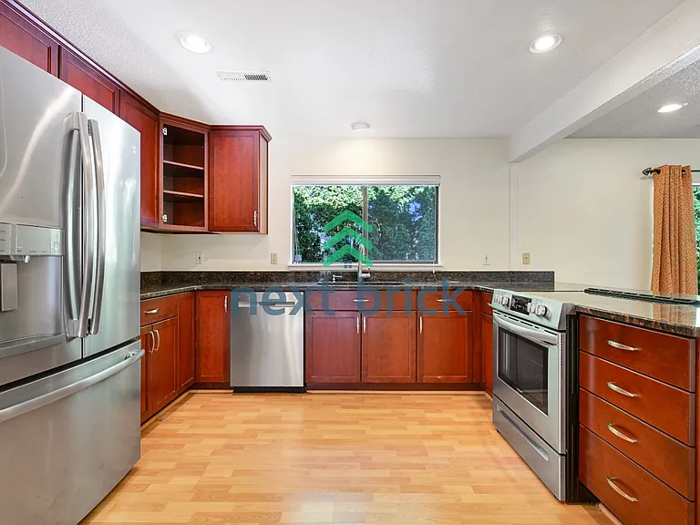 3554 173rd Ct NE — Photo 7