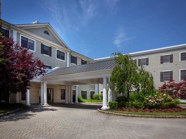 Fairfield Knolls On Roslyn Harbor | 61 Bryant Ave, Roslyn, NY