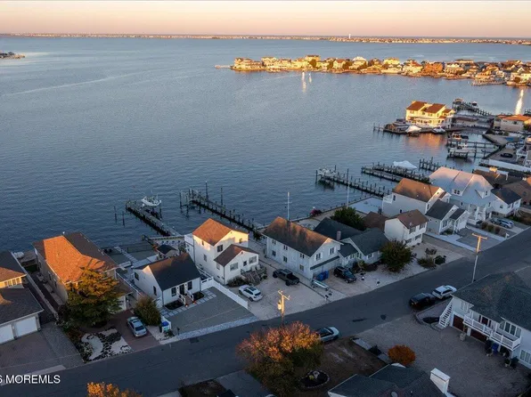 3216 Windsor Avenue, Toms River, NJ 08753