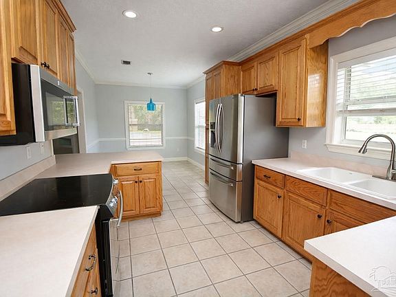 5th image of 4232 N Cambridge Way