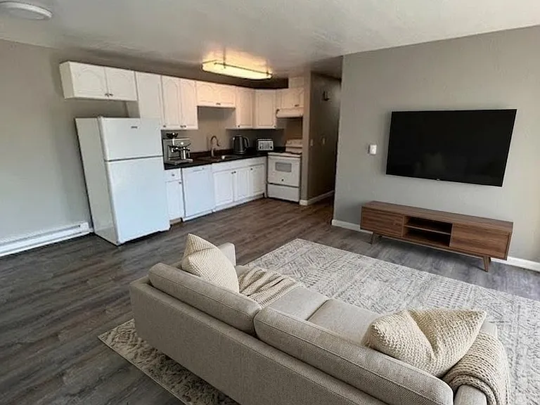 122 Lilly Rd NE — Photo 8
