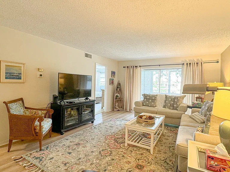 1020 Palm View Dr #C-104 — Photo 50