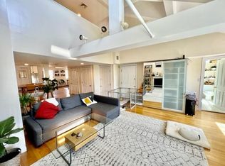 34 Mount Vernon St #4TOP, Boston, MA 02108