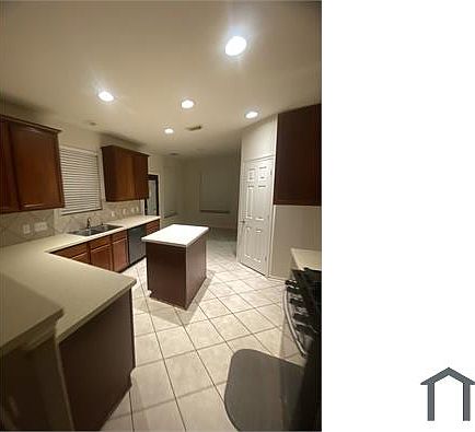 5th image of 3618 Fallbrook Dr