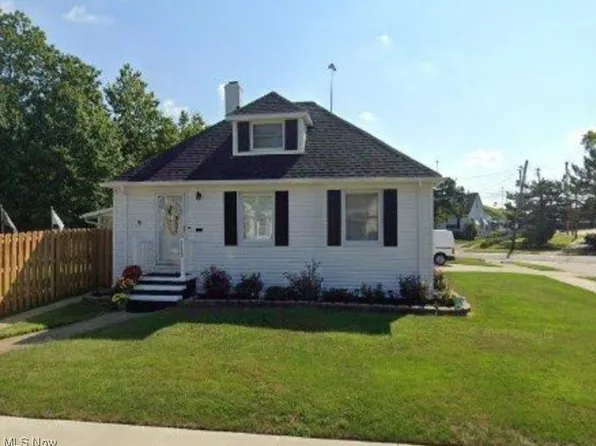 3153 W 137th St, Cleveland, OH 44111