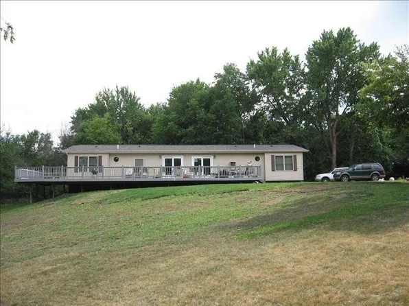 1500 Kirby St, West Okoboji, IA 51351