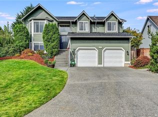 13706 69th Avenue Ct E, Puyallup, WA 98373