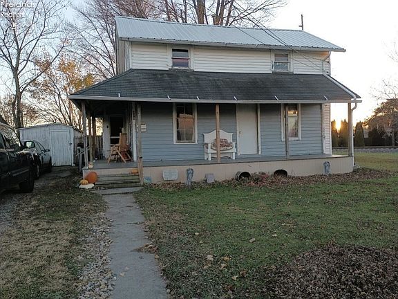2nd image of 414 E Center St