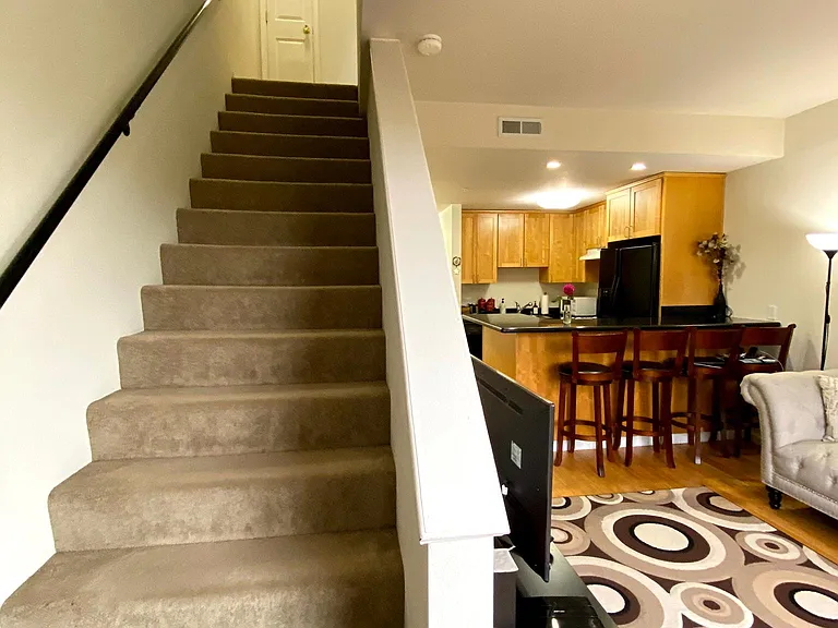 400 Alemany Blvd — Photo 19