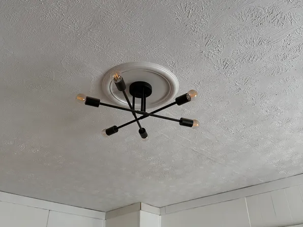 15007 Cardinal Ave, Cleveland, OH 44110