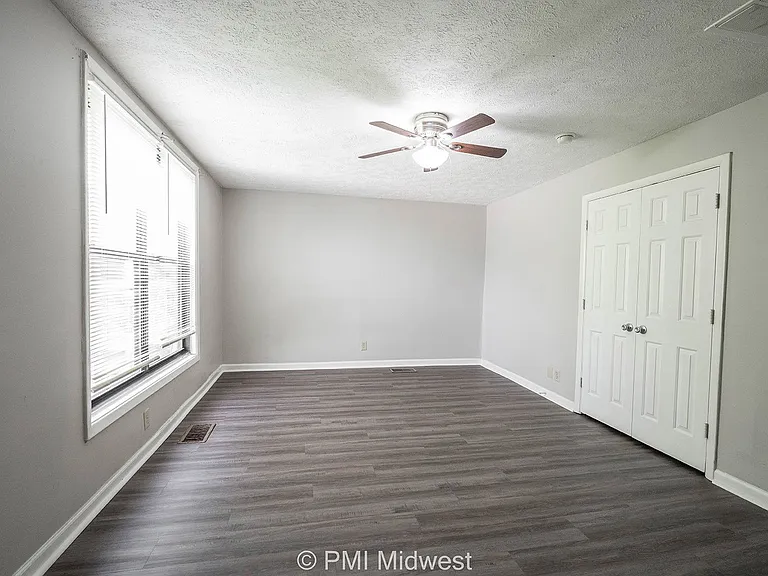 3736 N Meridian St — Photo 43