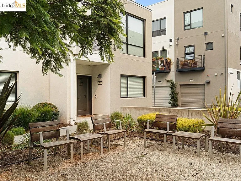709 Zephyr Dr — Photo 30