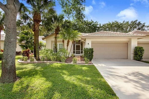 Home For Sale In Lake Charleston