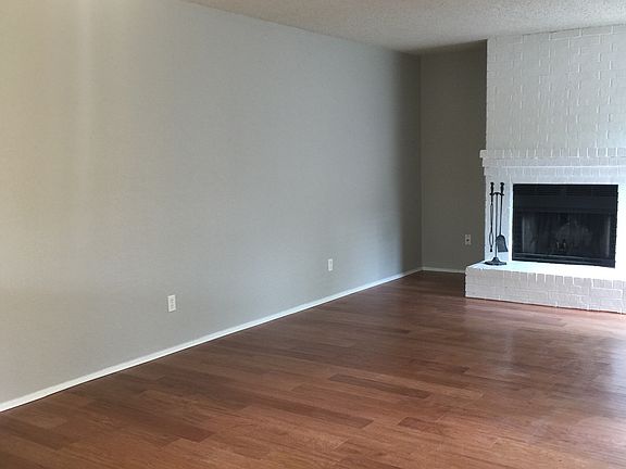 5th image of 1823 Maplewood Trl