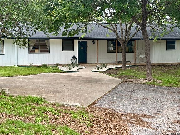 4th image of 135 WALNUT GROVE RD