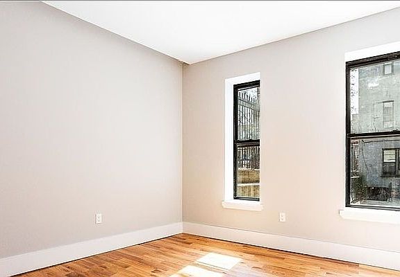 5th image of 245 Sullivan Pl APT C7