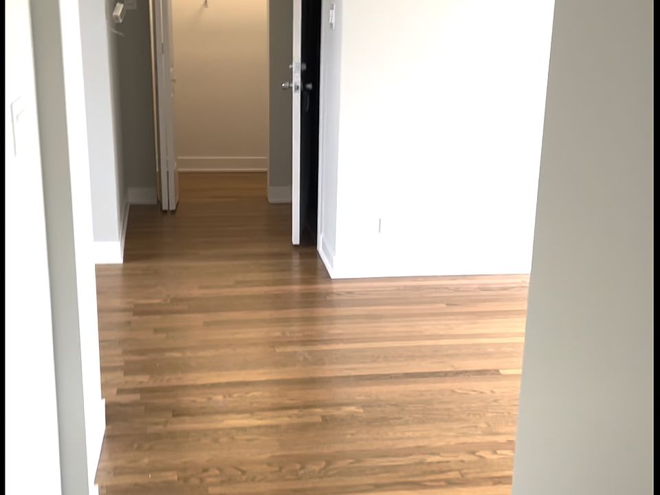 1st image of 4537 N Leavitt St #1