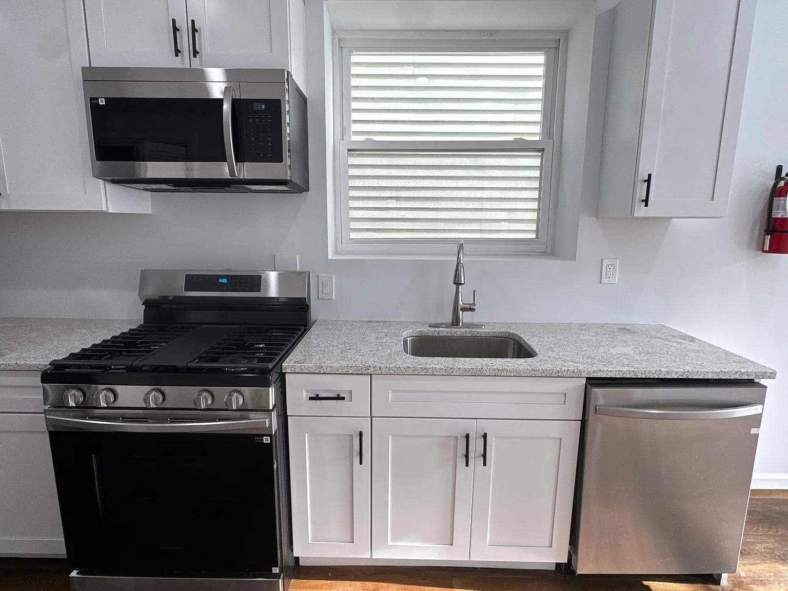 2 bed, $2,000 — Photo 2