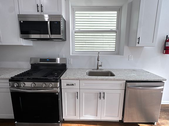 4th image of 196 Malvern St Floor 2