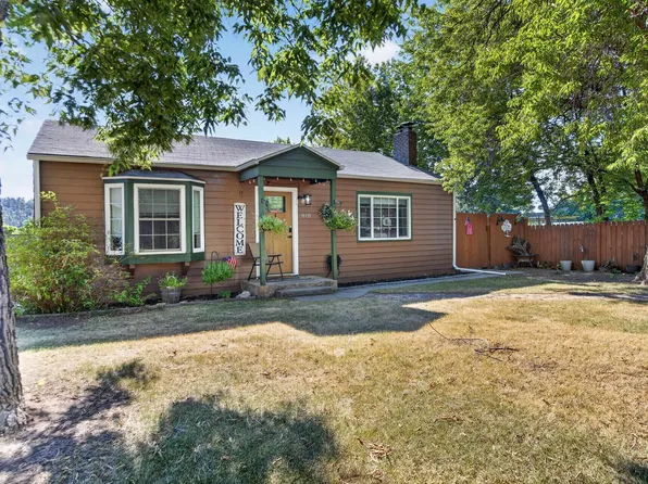 818 Roubaix Dr, Rapid City, SD 57702