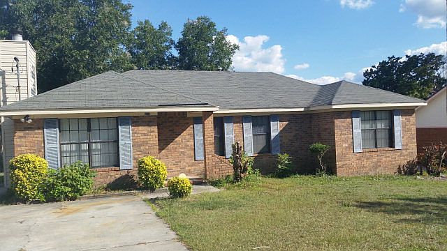 1st image of 2951 Dahlia Dr