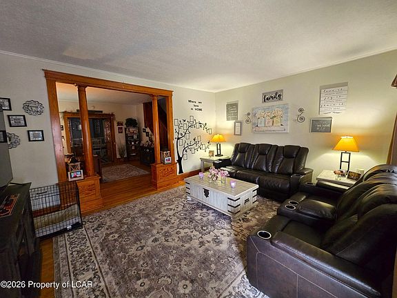 4th image of 108 W Union St