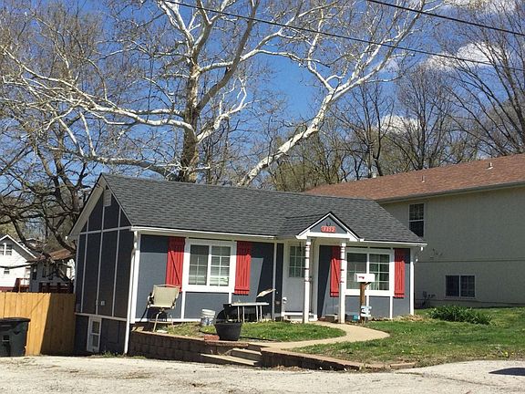 3rd image of 9352 E Kentucky Ave