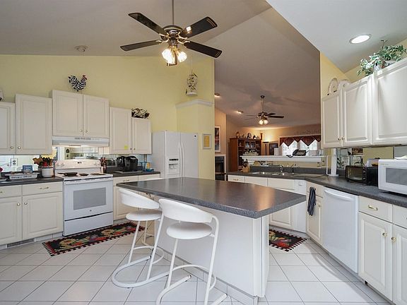 4th image of 104 Kenilworth Dr