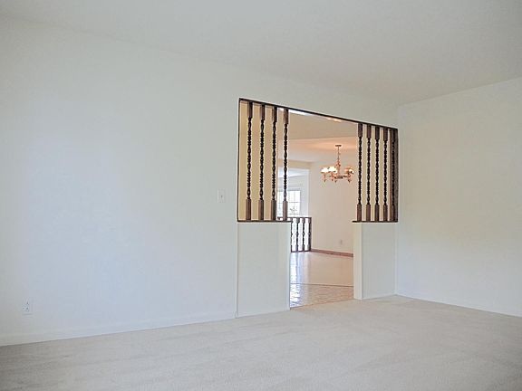 2nd image of 1084 Cheswick Dr