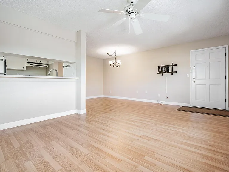 2525 W Bay Dr #B44 — Photo 11