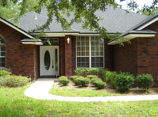 4202 Live Oak Ln, Macclenny, FL 32063