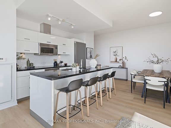 5th image of 88 Park Lawn Rd #505