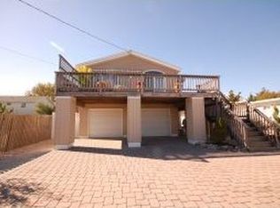 204 W 11th St, Ship Bottom, NJ 08008