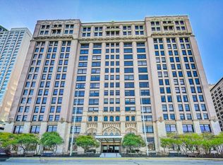 680 N Lake Shore Dr APT 221, Chicago, IL 60611