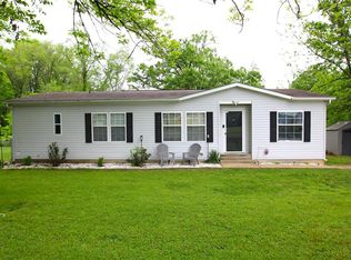 1224 Center Dr, Farmington, MO 63640