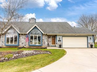 N58W23893 Clover Dr #23893, Sussex, WI 53089