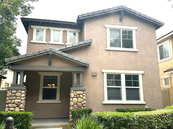 3278 Garons Ln, Riverside, CA 92503