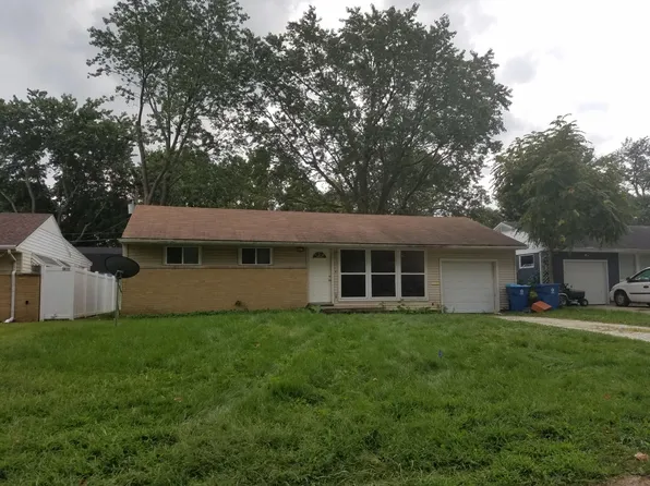 1117 W Eureka St, Champaign, IL 61821