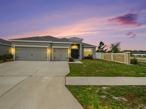 6749 Abbywood Ln, Zephyrhills, FL 33541