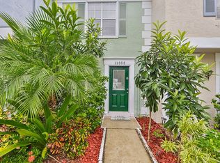 11353 Regal Square Dr, Temple Terrace, FL 33617