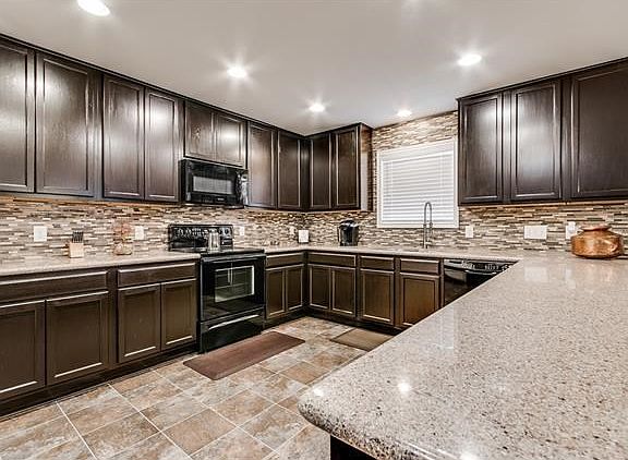 5th image of 313 Briarwood Dr