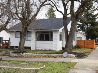 1301 4th St, La Grande, OR 97850