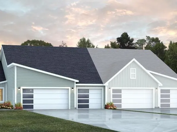 2884 Clear Creek Loop SE, Mandan, ND 58554