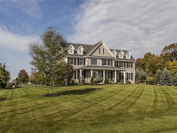 2nd image of 5406 Jennifer Ln